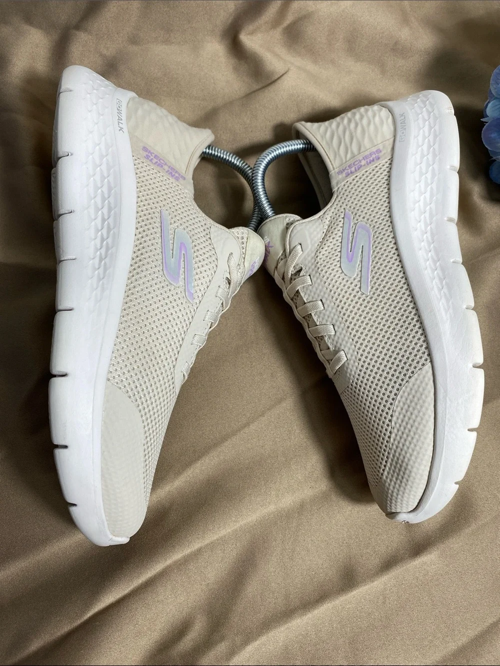 Skechers lightweight slip